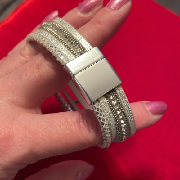 Magnetic bracelet - Picture 4 of 7